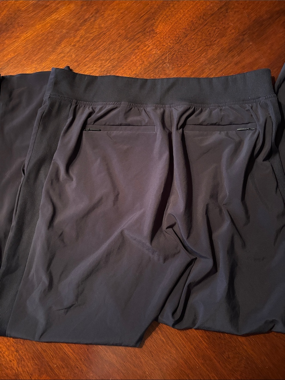 Athleta Navy High-Rise Performance Leggings - Picture 6 of 6